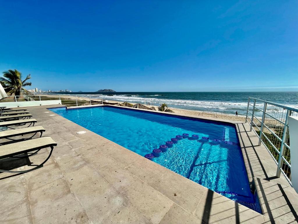 Piscina Frente al Mar